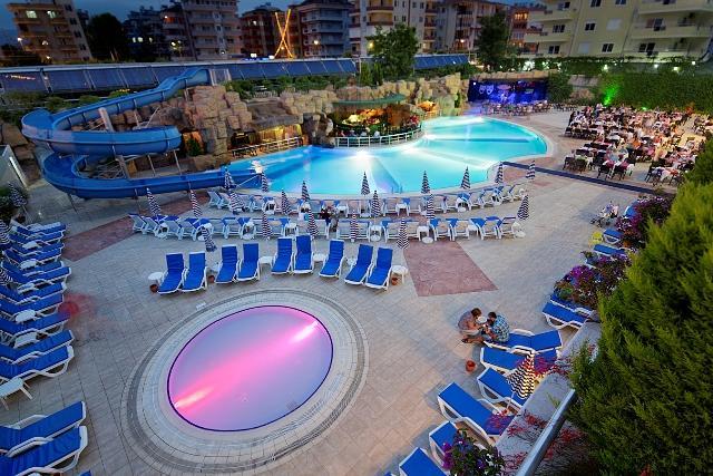 Timo Resort Hotel Konaklı Buitenkant foto